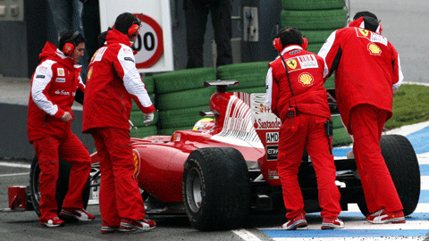 Jerez, 7° turno - Incubo pioggia<br>Problemi per la Ferrari di Massa