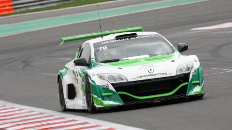 Spa, gara 2: vince Enjalbert, Comini a podio