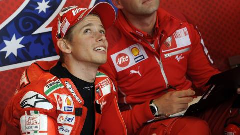 Casey Stoner salterà le prossime 3 gare. Al suo posto Mika Kallio