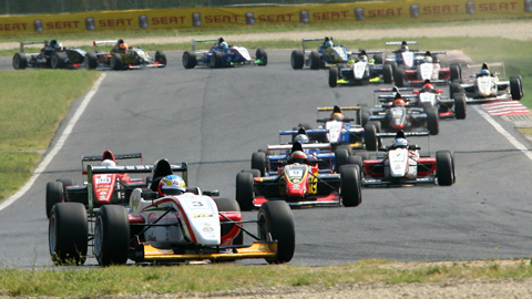Imola, gara 1: dominio di Agostini