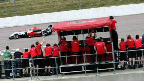 Rockingham, gara 2: la rivincita di McKenzie