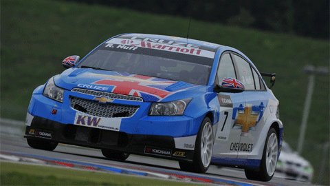 Brno, qualifica: Huff conquista la pole