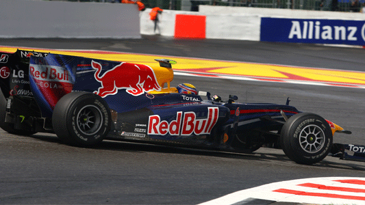 Spa - Libere 3<br>La Red Bull graffia con Webber