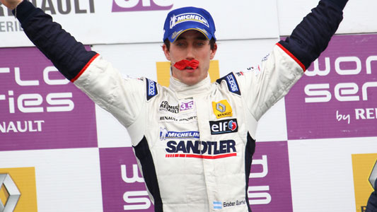 Silverstone - Gara 2<br>Fenomeno Guerrieri, vince contro tutti