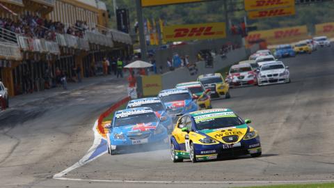 Valencia, gara 1: la vittoria &egrave; di Tarquini