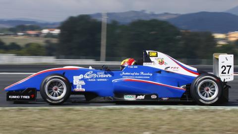 Vallelunga, qualifica: Zimin in un mare Jenzer