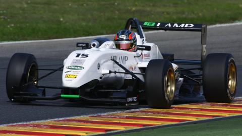 Mugello, gara 2: Campana le suona a tutti