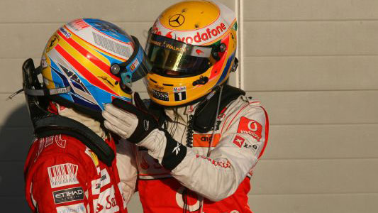 Hamilton teme Alonso e non Vettel