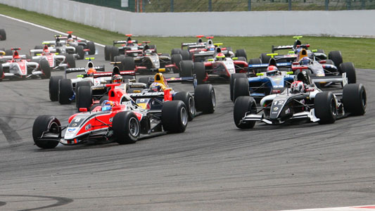 Spa - Gara 1<br>Doppietta Carlin con Wickens e Vergne