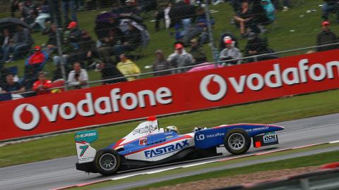 Silverstone, gara 1: si impone Muller