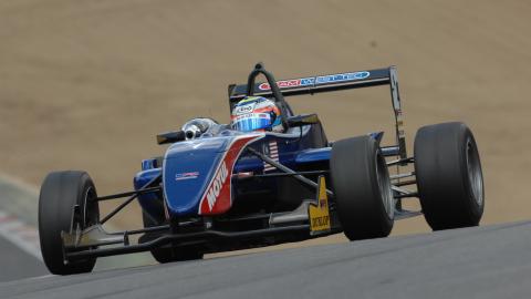 Brands Hatch, gara 1: dalla pole vince Ilyas