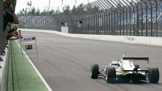 Lausitzring, gara 2: Stanaway in bellezza 