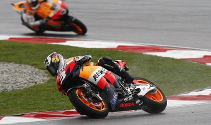 Primo podio bagnato per Pedrosa a Sepang