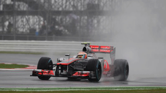 Silverstone, libere 2: Hamilton nella pioggia