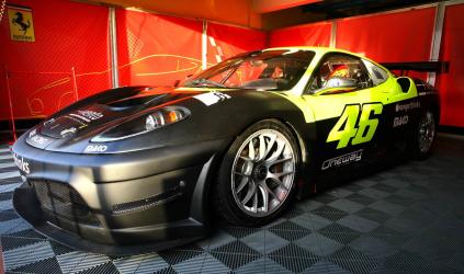 Presentata la Ferrari di Valentino Rossi