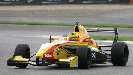 Mosca, qualifica 1: Vandoorne in pole