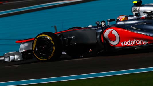 Abu Dhabi - Qualifica<br>Hamilton in pole, solo settimo Alonso 