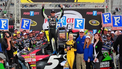 Bristol, gara: Kahne emerge nel finale