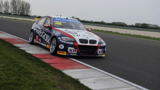 Slovakia Ring, gara 2: Coronel senza rivali