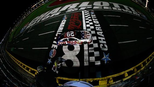 Charlotte, gara: Harvick riporta Childress al top