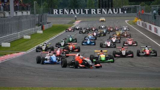 Mosca, gara 1: Gasly vince in solitaria