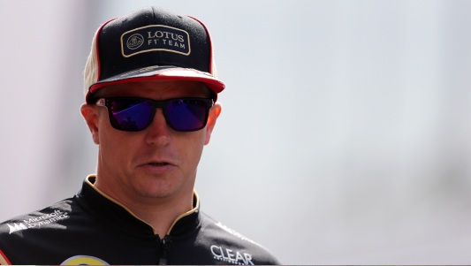 Silverstone - anche Raikkonen abbandona