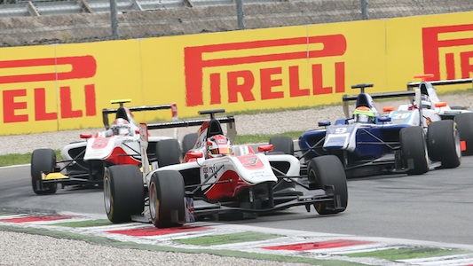 Monza, gara 2: Harvey scansa i guai