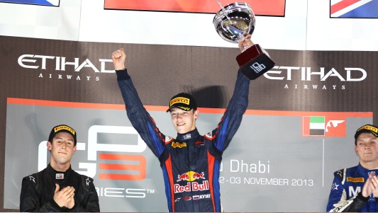 Abu Dhabi – Gara 1<br>Kvyat vince ed &egrave; campione