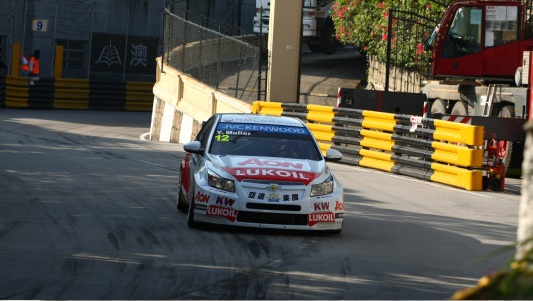Macao, qualifica: Muller da record