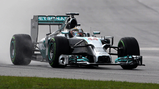 Sepang - Qualifica<br>Hamilton in pole nella pioggia
