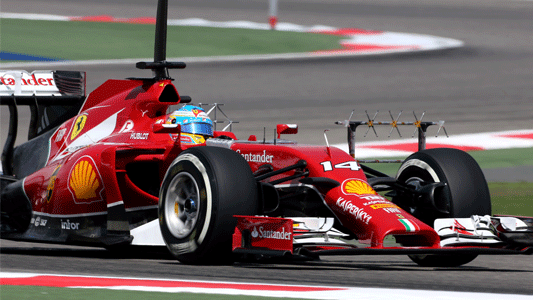 La Ferrari blocca i test di Sakhir<br>Danneggiato il telaio della F14-T