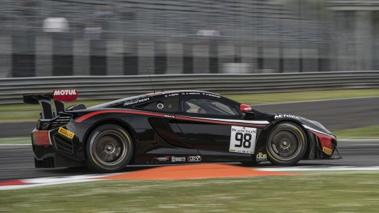 Endurance - Monza, qualifica<br>Parente in pole con la McLaren