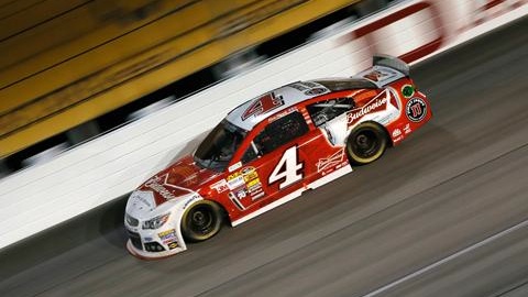 Darlington, gara: Harvick mette la seconda