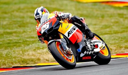 Sachsenring, gara: bella vittoria di Pedrosa. Incredibile Rossi