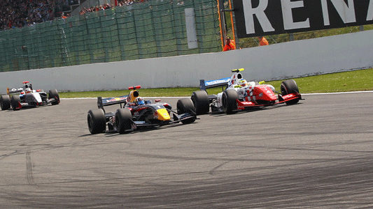 Spa - Gara 2<br>Sainz completa il dominio