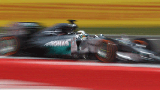 Silverstone - Libere 2<br>Hamilton in testa, poi rompe