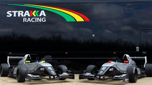 Strakka pronto al debutto nel Renault 2.0