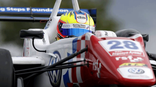 Imola, 2° turno: Dennis il nuovo leader