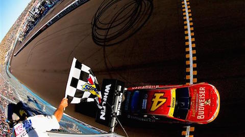Phoenix, gara: vittoria pesante di Harvick
