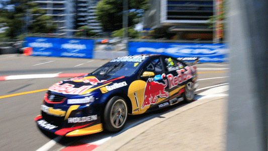 Sydney, gare: Whincup insaziabile 