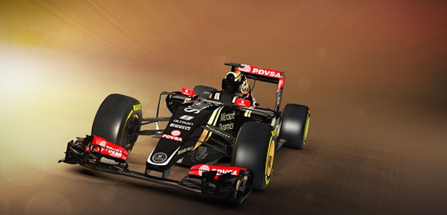 La Lotus E23 in arrivo a Jerez