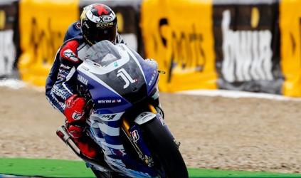 Jerez, gara:<br> Lorenzo vince su Pedrosa. Rossi elimina Stoner