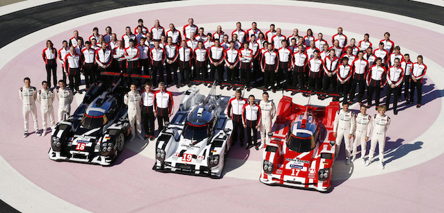 Porsche con tre livree a Le Mans