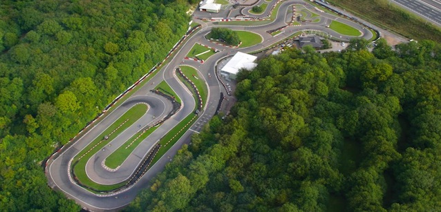 A Surtees la pista di Buckmore Park<br />