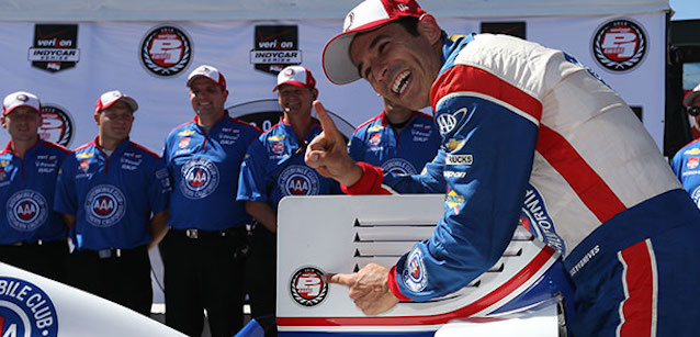Long Beach, qualifica<br />Castroneves in pole, Power 19°