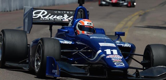 Long Beach, gara: Jones inarrestabile