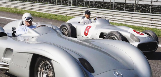 Hamilton e Moss con <br />le Mercedes W196 a Monza