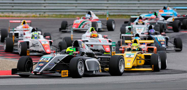 Formula 4 tedesca a Oschersleben,<br />De Bellis (Tatuus): «Un grande successo<br />firmato anche da aziende italiane»