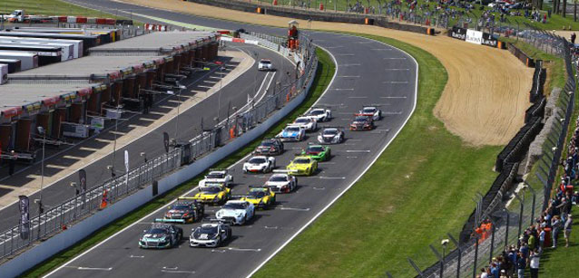 Sprint a Brands Hatch, gara di qualifica<br />Frijns-Vanthoor a occhi chiusi