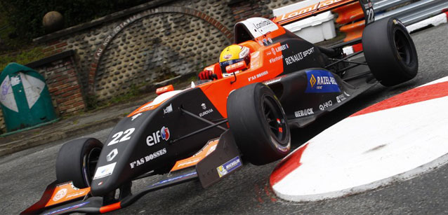 Pau, gara 1: Hubert sempre leader